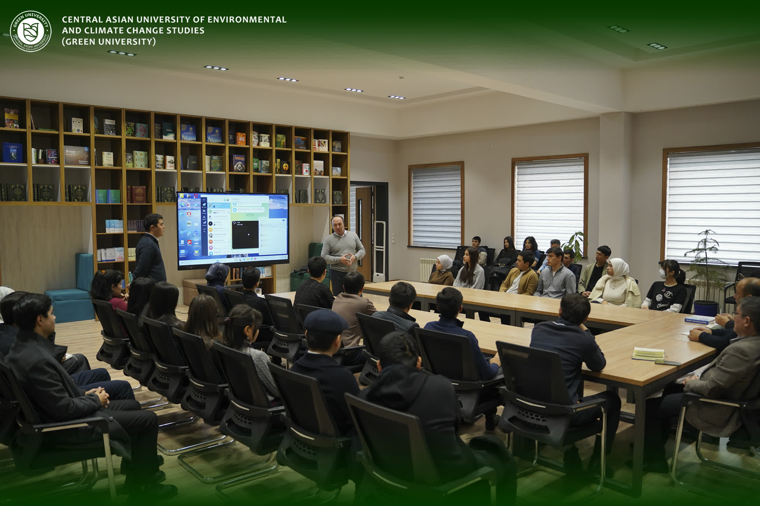Roundtable on “Combating Ignorance through Enlightenment” Held at Green University