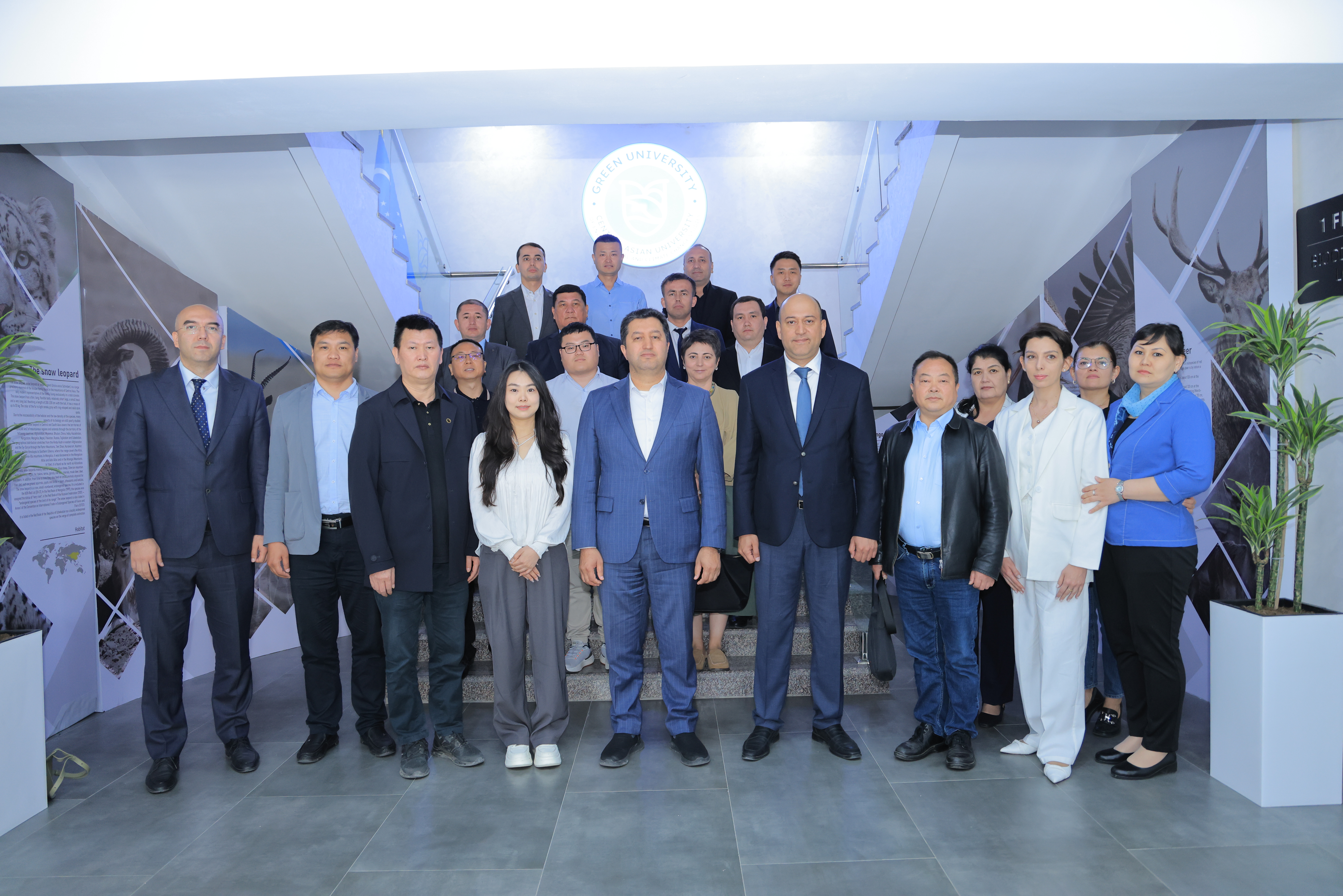 Chinese Delegation Visits Green University